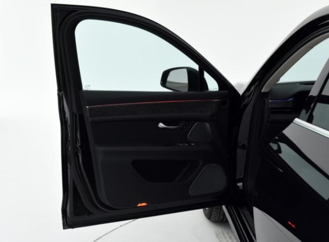 Aito M5 2022 Four Wheel Drive Performance Edition 5 Door 5 Seat SUV Mid Size 4