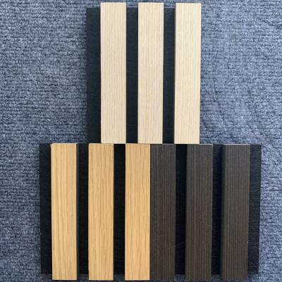 中国 21mm  Thickness Wood Slat Acoustic Wall Panels Interior Sound Absorbing Wall Panels 販売のため