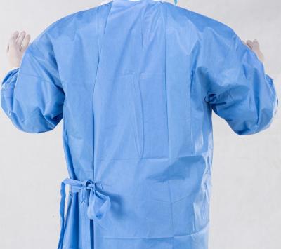 China Adult Operating Room Gown With Regular Thickness Anti-Static For Enhanced Safety en venta