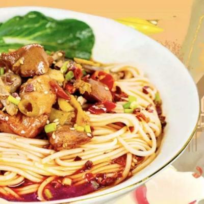 Chine Le poulet délicieux de Ramen de Chongqing Style Noodles Alkaline Noodles a mariné des poivrons à vendre