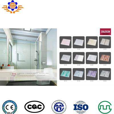 中国 150 - 320Kg/H Wall Panel Decorating Machinery Decking Board WPC Extrusion Machine 販売のため