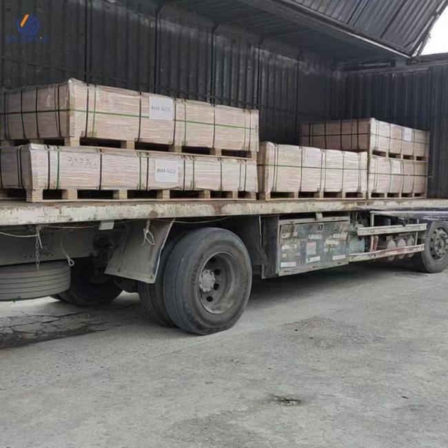 Shipping packaging for acrylic sheets
