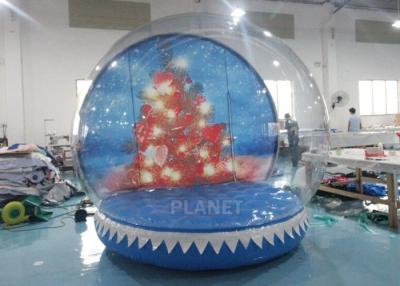 China costura inflable del PVC Santa Snow Globe Ball Quadruple de 0.65m m en venta