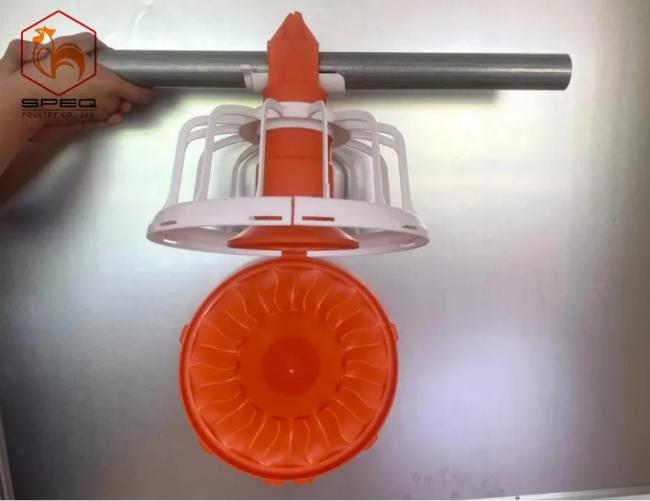 Pan feeding system in operation