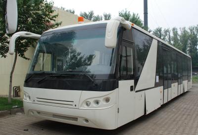 China Ônibus do assoalho do aeroporto ano longo do serviço do baixo equivalente a Cobus 3000S à venda