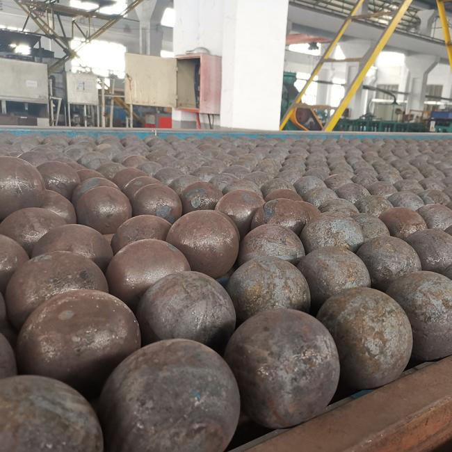 3.5inch Grinding forged balls 90mm forged grinding media steel ball for ball mill