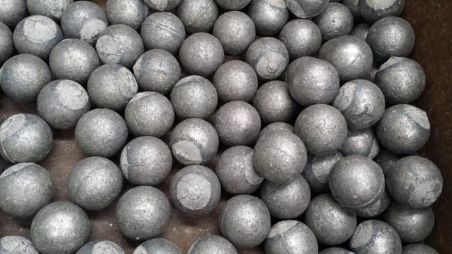 high hardness chrome casting steel ball for iron ore