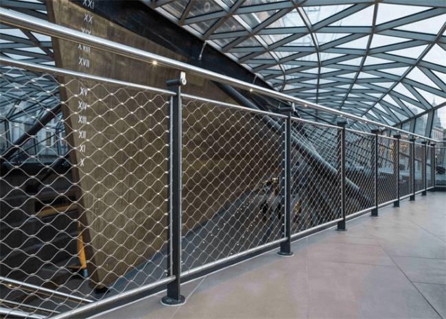 Stainless Steel architectural woven metal mesh for balustrades & Handrails/Balustrade Mesh Infill