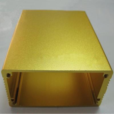 Κίνα Χρυσά τυποποιημένα προσαρτήματα CNC αλουμινίου εξώθησης που επεξεργάζονται 6000 σειρές στη μηχανή προς πώληση