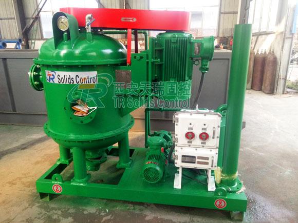 Drilling fluids vacuum degasser