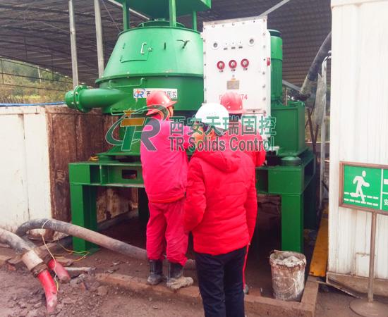 Vertical cutting dryer for oil mud