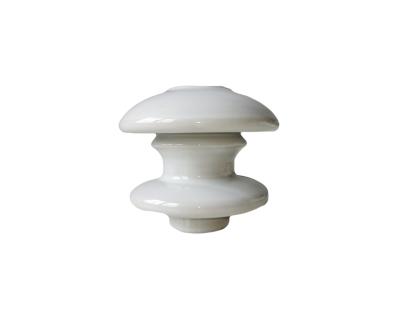 China IEC Standard OEM 1.5KV Porcelain Spool Insulators for sale