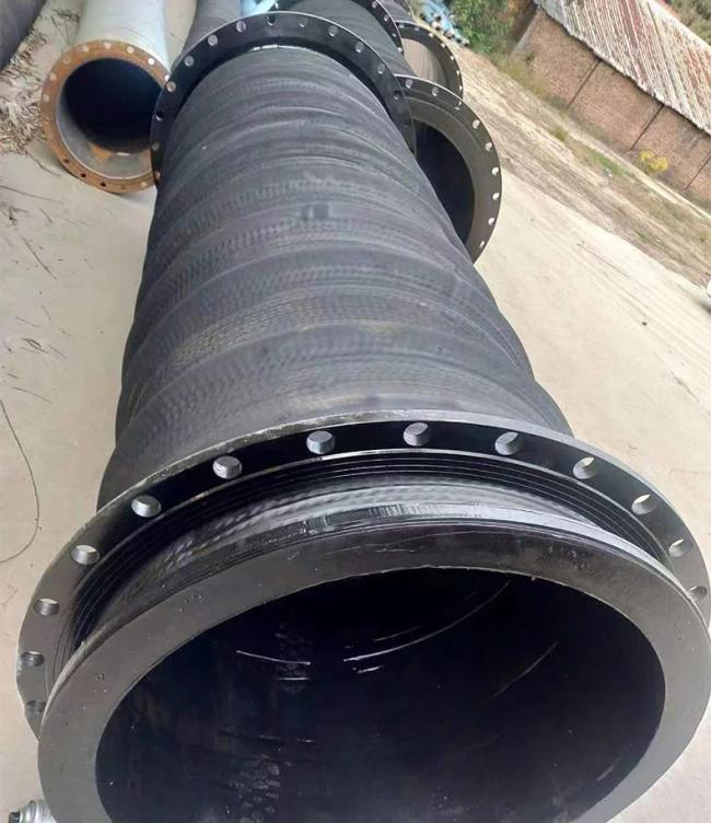 Slurry suction hose demonstrating flexibility and bend radius