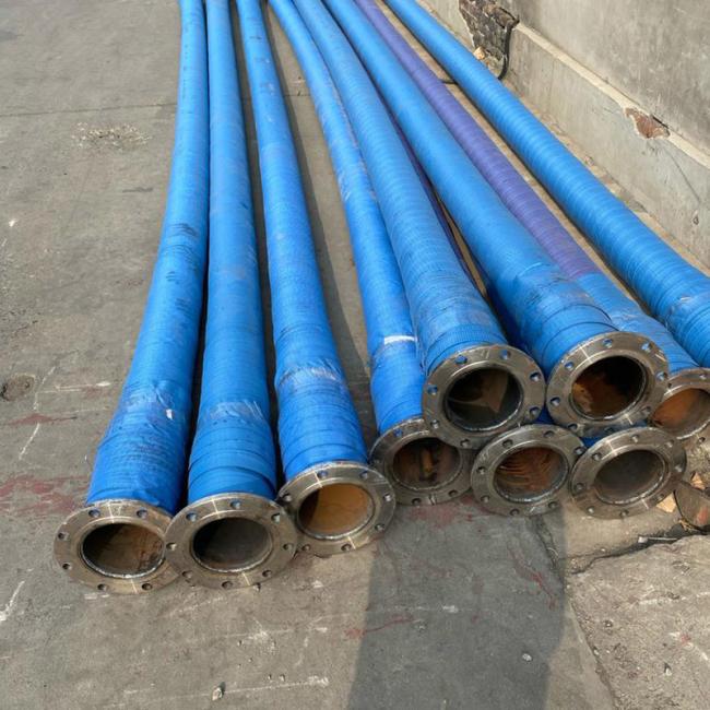 Dredge pipeline installation in mining operation