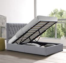 中国 Platform Non Toxic Upholstered Bed Frame With Assembly Required Slats Included 販売のため
