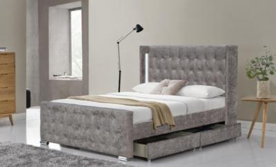 China Tufted Storage  Velevt Bed  With LED Light And Diamand Buttons à venda