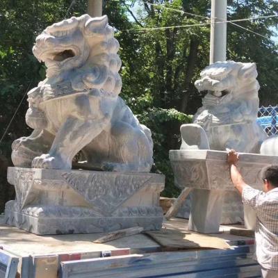 China Chinese Grey Palace Stone Lion Statues Plaza Hand Carved Marble Lion Sculpture for sale