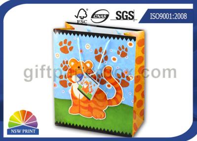 China Bolso colorido del regalo del papel de embalaje del modelo del tigre del cartón para los regalos del partido de los niños en venta