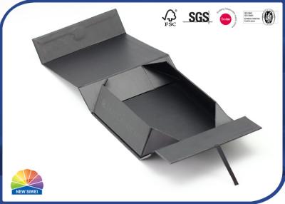 China Spot UV logotipo rígido tampa magnética caixa de presente dobrável laminação fosca à venda