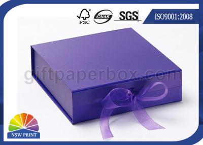 China A caixa de papel de dobramento do presente da fita personalizou a caixa de papel dobrada do presente embalagem rígida luxuosa à venda