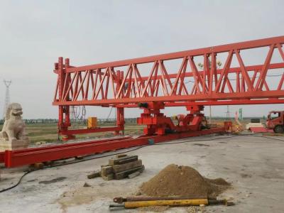 China Henan manufacturers sell bridge erecting machine, 80 / 30 bridge erecting machine, mobile crane, bridge construction pa for sale