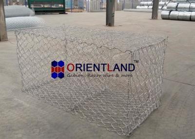 China Forma hexagonal tejida del agujero de las cestas de la pared de Gabion de la malla del genio civil en venta