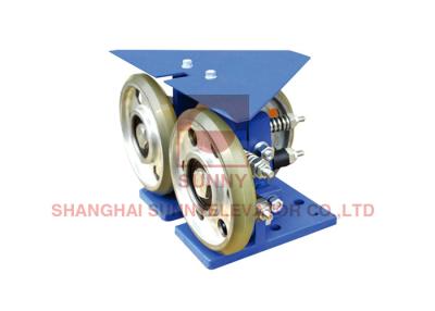 China Roller Guide Shoes / Lift Elevator Parts Allowable Gross Mass ≤ 2700kg for sale