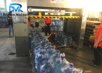中国 5ガロンのバレル水大きいペットボトル ウォーターPalletizerのための自動パレットで運搬する機械 販売のため