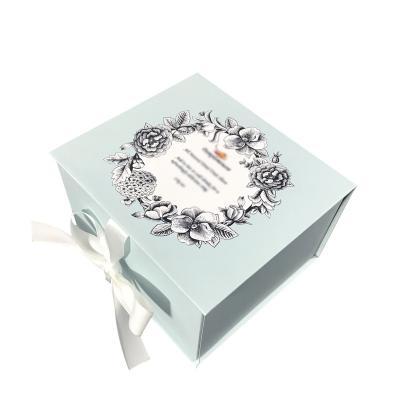China OEM ODM Magnetic Flip Top Gift Box With Ribbon 120-400G Coated for sale