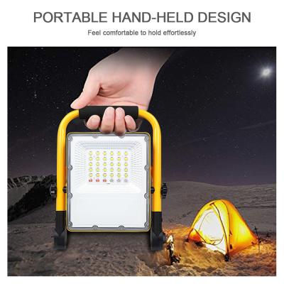 Chine Foldable Cordless Mini LED Work Light 20w 27w Garage Outdoor With Bracket à vendre