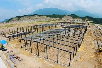 China As construções de aço do armazém PEB da logística/projetaram pre a estrutura de construção à venda