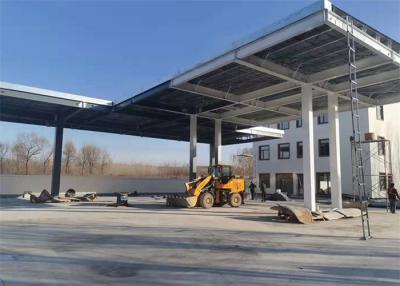 China La gasolinera prefabricada de la estructura de acero galvanizó edificios del metal en venta