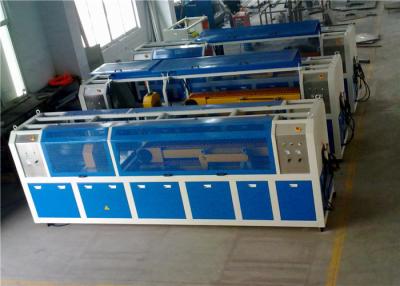 China Línea de la protuberancia del perfil del plástico/WPC, puerta de poco ruido del PVC que hace la máquina en venta