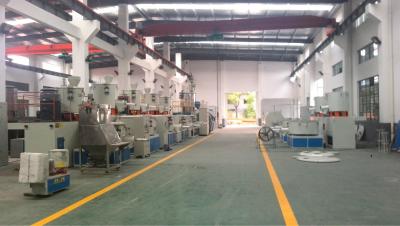 China Antienvejecedor granule el mezclador de alta velocidad, máquina horizontal del mezclador del mantenimiento fácil en venta
