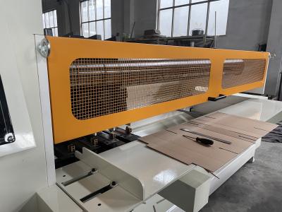 China Innovadora máquina de corte rotativo de cuatro eslabones modelo 2000 en venta