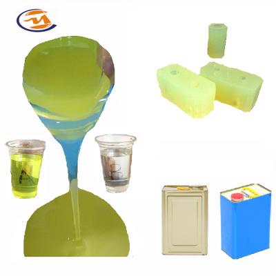 China Low Viscosity 90 Shore A Polyurethane Plastic Resin Light Yellow Transparent for sale