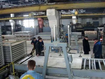 China Composite Sandwich Panel / Fiber Cement Board Production Line with Cold Pressure Method for sale