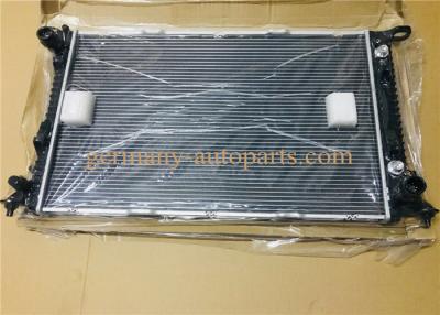 China Piezas de recambio del radiador 8K0121251AA, piezas de la asamblea del radiador para Audi A5 Porsche en venta