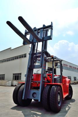 China FD100 10T Diesel Forklift Truck Full Cabin Pneumatic Tyre à venda