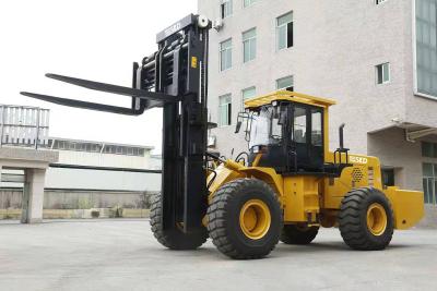 Chine lecteur 4X4 à quatre roues 15 tonnes 20 tonnes tout le chariot élévateur de terrain à vendre