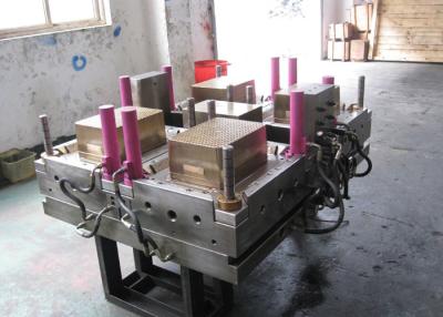 China Pneumatic Plastic Injection Moulding Die Makers High Corrosion Resistance for sale