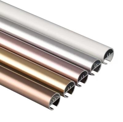 China el tubo de aluminio ciego de la sombra del rodillo de 38m m anodizado se pulveriza cubierto en venta