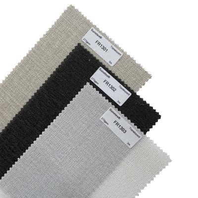 中国 100% Polyester Translucent Fire Proof Roller Blinds Fabrics For Home Decortation 販売のため