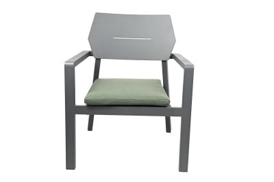 China Mobiliário de pátio de jardim de plástico de lazer Cadeiras de jantar de pátio personalizadas à venda