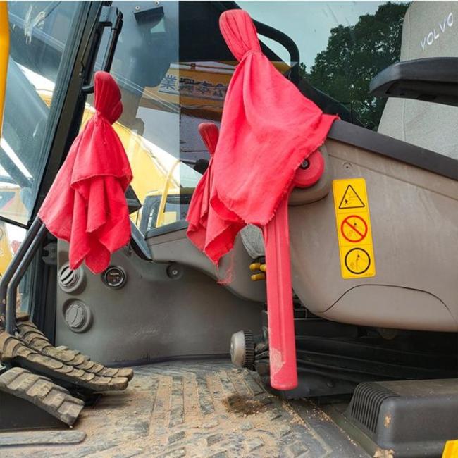 Good Quality Used Volvo Excavator EC380 Second Hand Excavator Used Volvo EC380 4