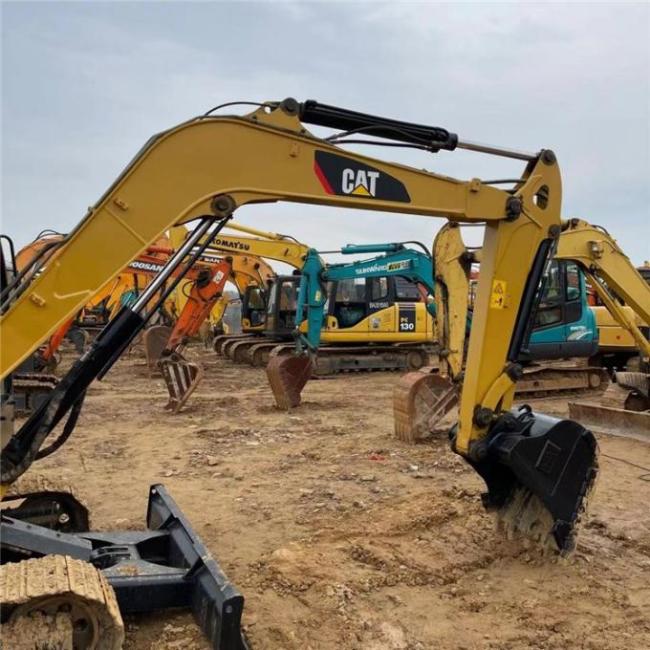 Caterpillar 305 Used Excavators Second Hand Excavator Mini Catpillar 305 Excavator 0