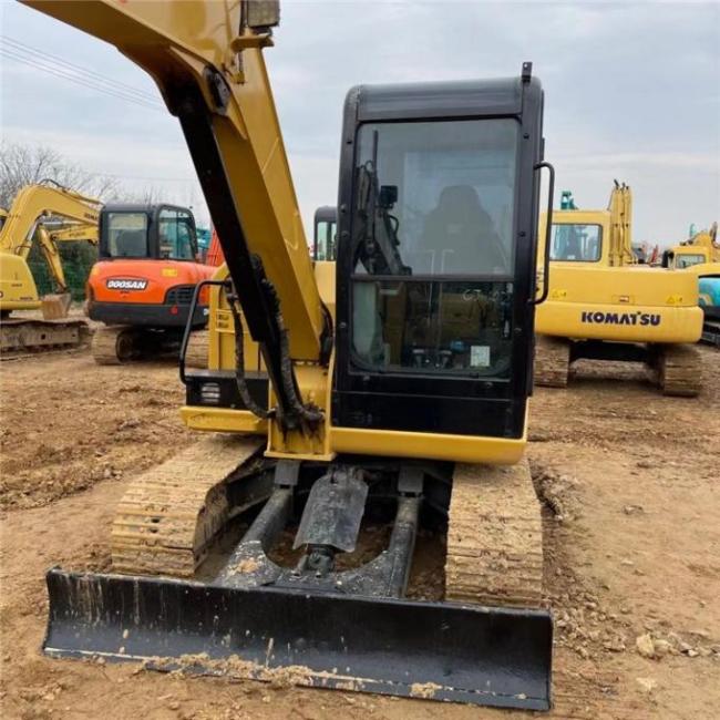 Caterpillar 305 Used Excavators Second Hand Excavator Mini Catpillar 305 Excavator 2