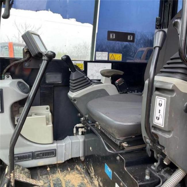 Caterpillar 305 Used Excavators Second Hand Excavator Mini Catpillar 305 Excavator 4