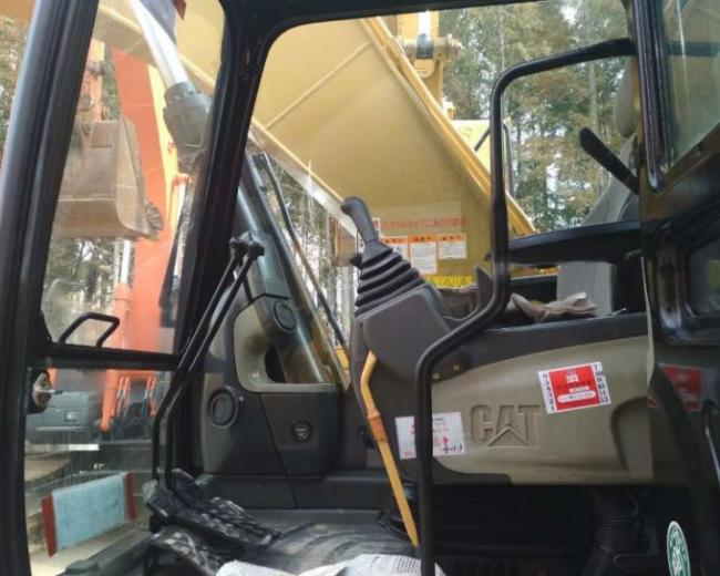 Secondhand Good Quality Digger Hydraulic Excavator Caterpillar 320 Used Cat Digger 3
