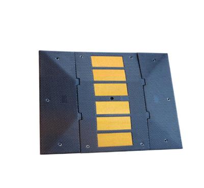 China Modular Rubber Traffic Speed Bumps Prefabricated Speed bumps for sale